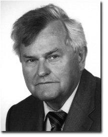 Rechtsanwalt Dr. Manfred Eschberger ging 2002 die Sozietät mit Elke Eßbach ...
